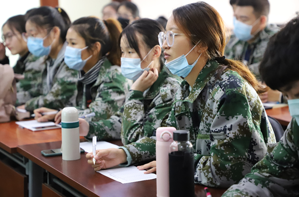 德州华宇学院师生来格瑞德集团参观学习